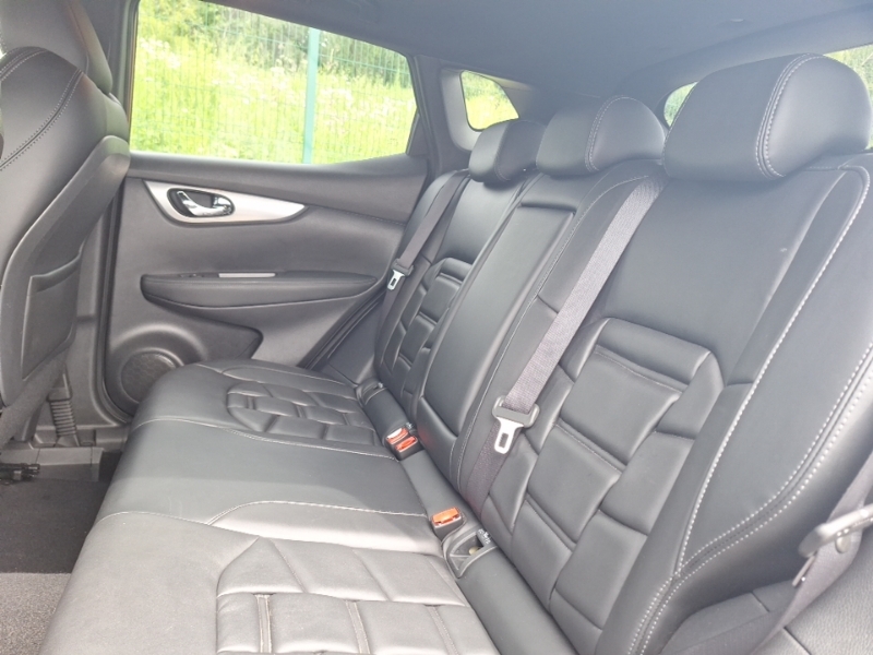Nissan Qashqai 1.3 Dig-t 160 Tekna Dct Red #6