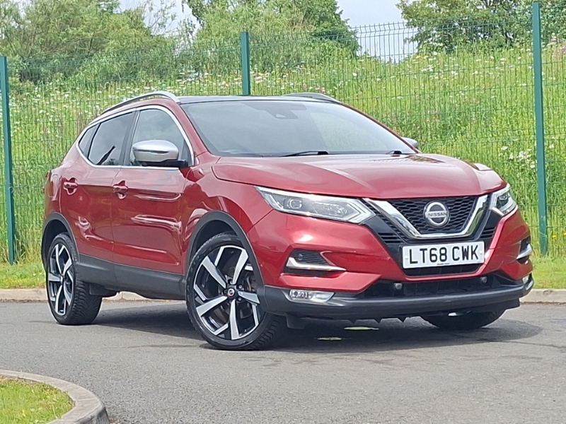 Nissan Qashqai 1.3 Dig-t 160 Tekna Dct Red