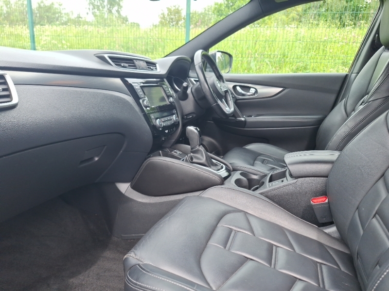 Nissan Qashqai 1.3 Dig-t 160 Tekna Dct Red #5