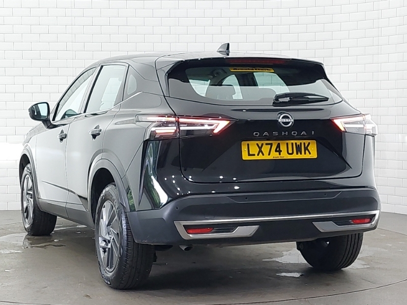 Nissan Qashqai 1.3 Dig-t Mh 158 Acenta Premium Xtronic LX74UWK Black #2