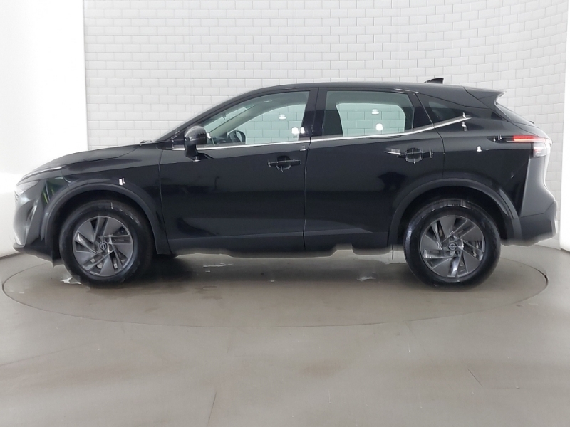 Nissan Qashqai 1.3 Dig-t Mh 158 Acenta Premium Xtronic LX74UWK Black #4