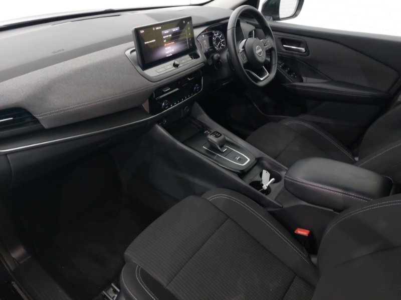 Nissan Qashqai 1.3 Dig-t Mh 158 Acenta Premium Xtronic LX74UWK Black #5
