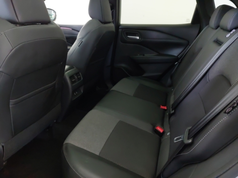 Nissan Qashqai 1.3 Dig-t Mh N-connecta Glass Roof SM25ZRA Silver #6
