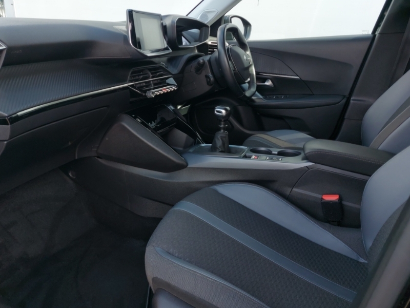 Peugeot 2008 1.2 Puretech Allure XUI7475 Black #5