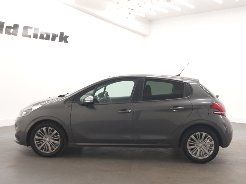 Peugeot 208 1.2 Puretech 82 Signature Start Stop SK69ULT Grey #4