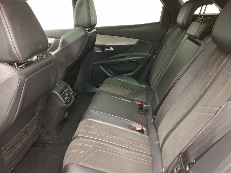 Peugeot 3008 1.5 Bluehdi Gt Premium Eat8 White #6