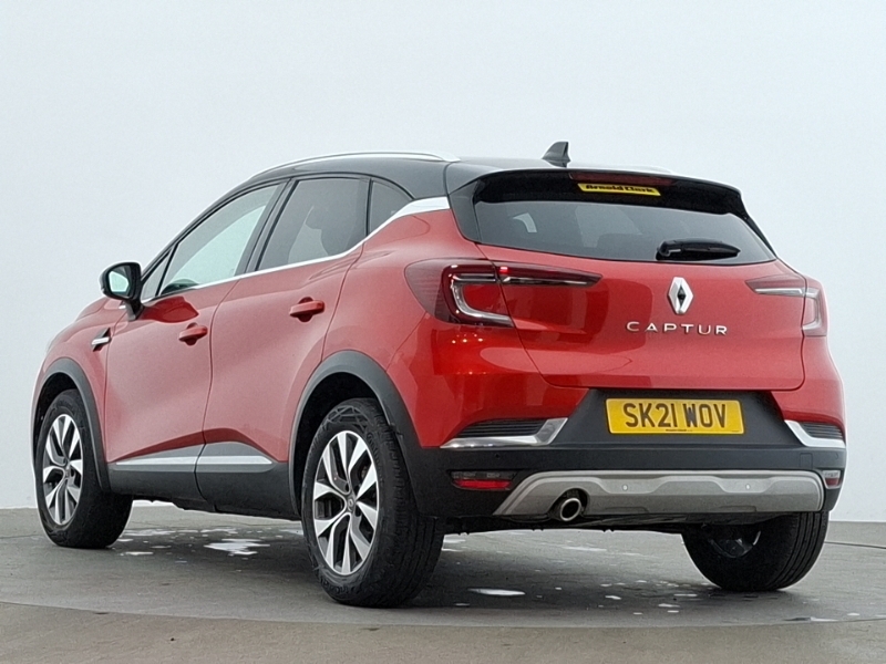Renault Captur 1.3 Tce 130 S Edition Red #2