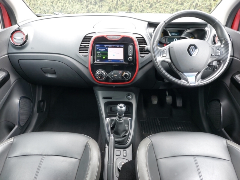 Renault Captur 1.5 Dci 110 Signature Nav Red #3