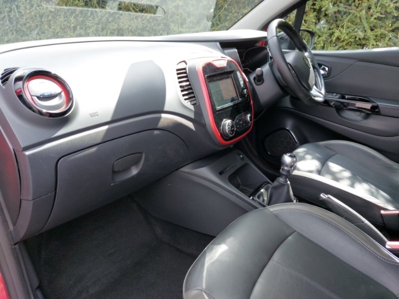 Renault Captur 1.5 Dci 110 Signature Nav Red #5