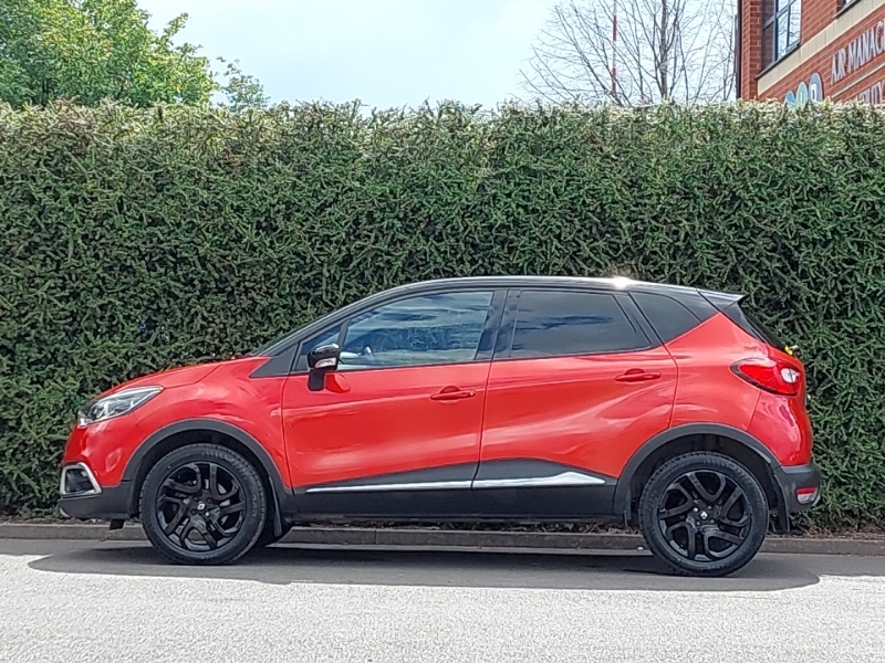 Renault Captur 1.5 Dci 110 Signature Nav Red #4