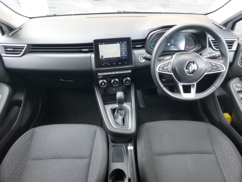 Renault Clio 1.6 E-tech Full Hybrid 145 Evolution ML23GMG White #3