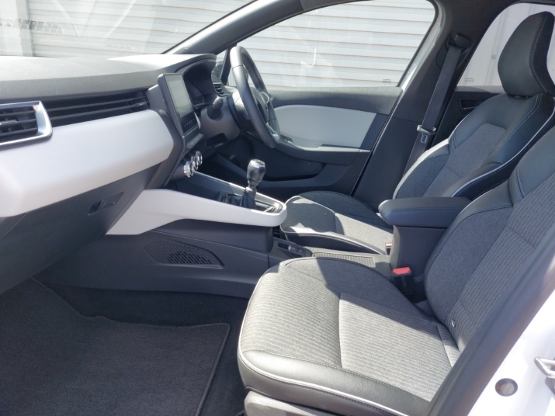 Renault Clio 1.0 Tce 90 Techno ST23ZBN White #5