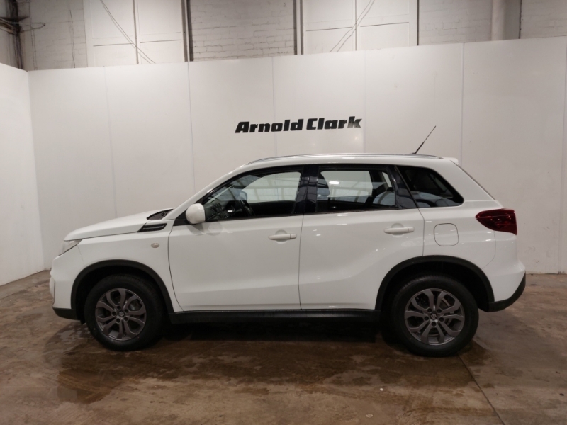 Suzuki Vitara 1.0 Boosterjet Sz4 White #4