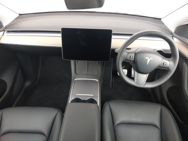 Tesla Model Y Performance Awd WM72FVE Black #4