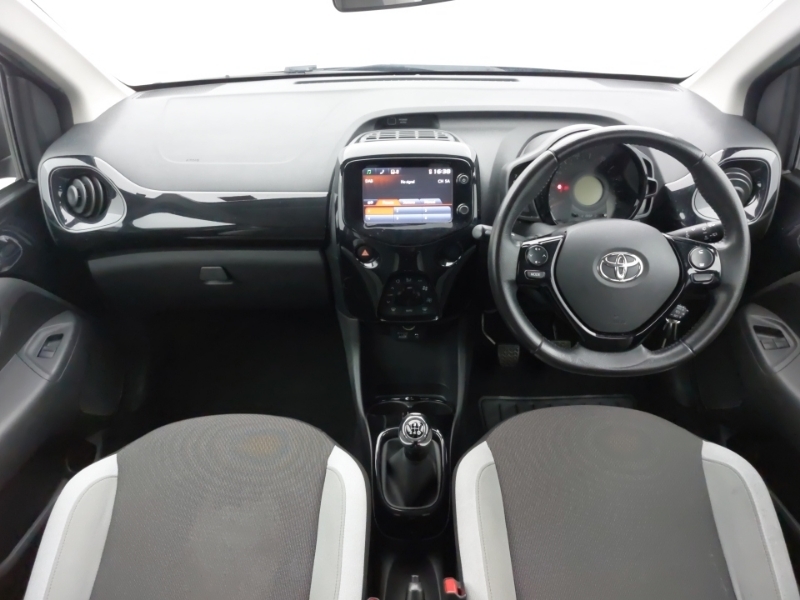 Toyota Aygo 1.0 Vvt-i X-press SN67UOK Black #3