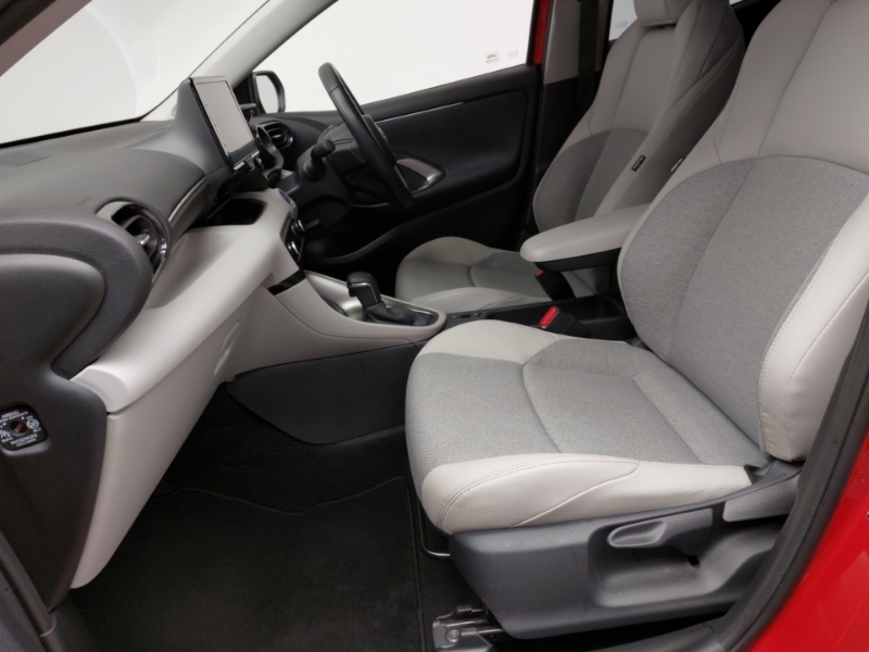 Toyota Yaris 1.5 Hybrid Excel Cvt SC23ORY Red #5