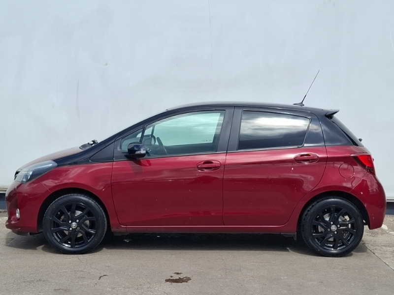 Toyota Yaris 1.33 Vvt-i Design Red #4