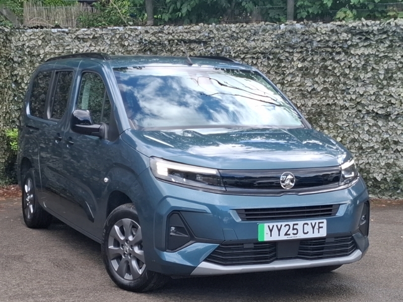 Vauxhall Combo-e Life 100Kw Ultimate XL 52Kwh Blue