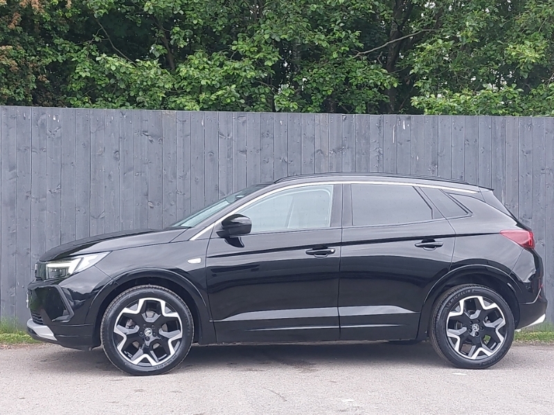 Vauxhall Grandland 1.2 Turbo Elite Black #4