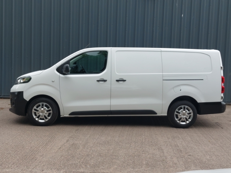 Vauxhall Vivaro 2900 1.5D 100Ps Dynamic H1 Van SH21BZW White #4