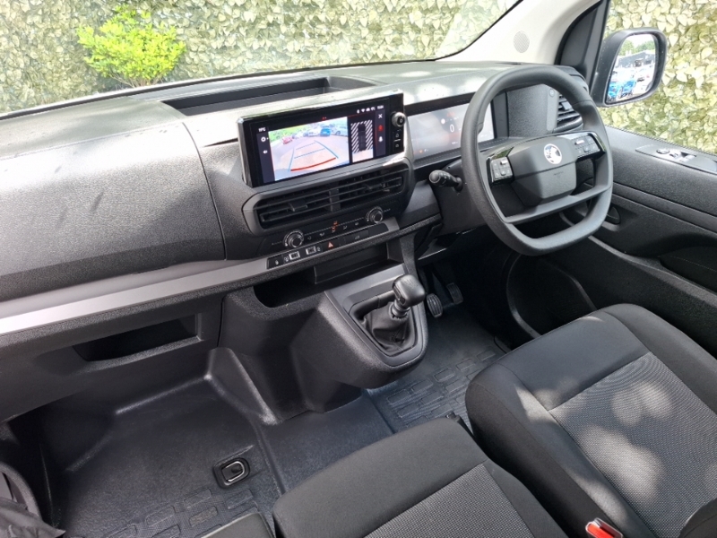 Vauxhall Vivaro 1.5 Turbo D 120 Pro H1 Van White #3