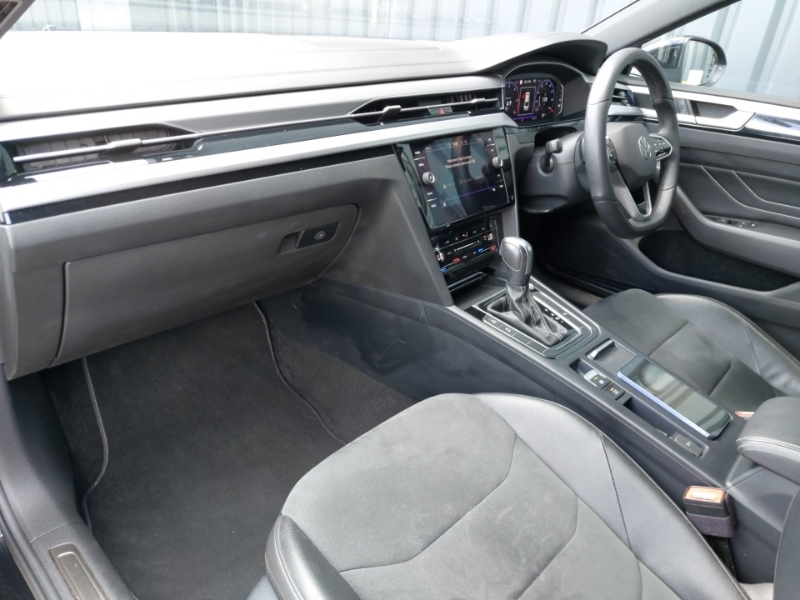 Volkswagen Arteon 2.0 Tdi R-line Dsg Black #5