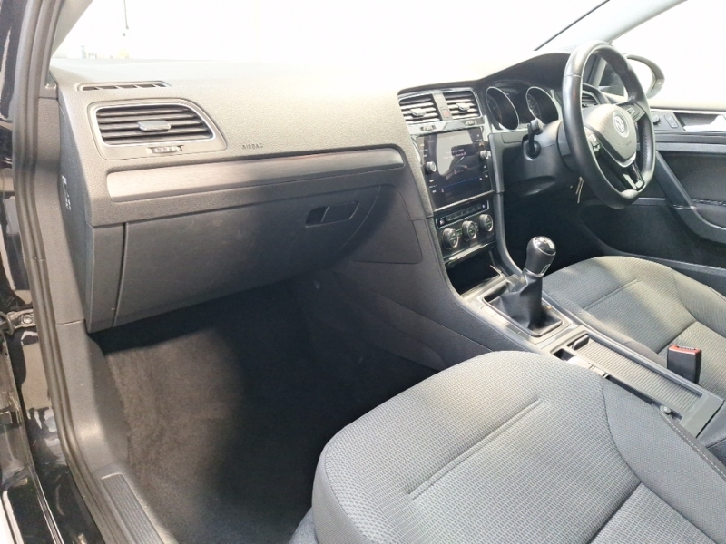 Volkswagen Golf 1.5 Tsi Evo Match Edition GD69LPZ Black #5