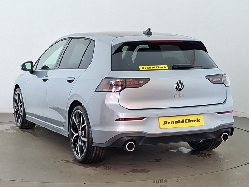 Volkswagen Golf 2.0 Tsi 265 Gti Dsg Black #2