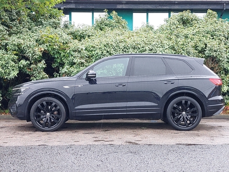 Volkswagen Touareg 3.0 V6 Tdi 4Motion Black Edition Tip Black #4