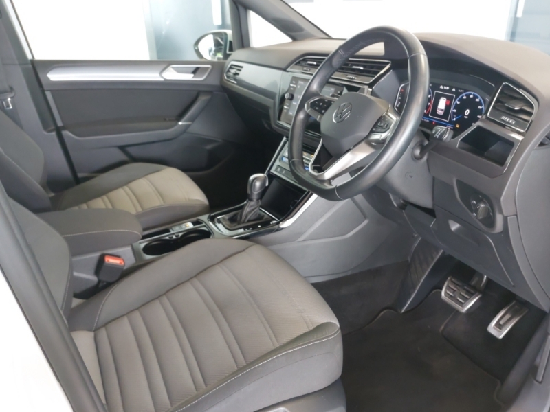 Volkswagen Touran 1.5 Tsi Evo R-line Dsg White #6
