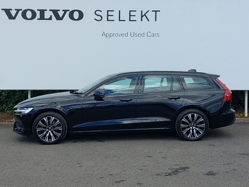 Volvo V60 2.0 B3p Core 7 Speed Black #4