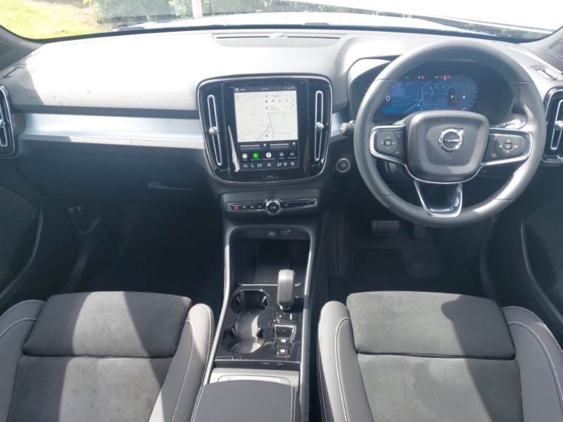 Volvo XC40 2.0 B3p Plus Dark Blue #3