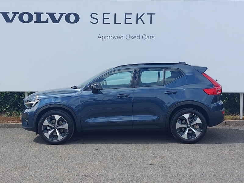 Volvo XC40 2.0 B3p Plus Dark Blue #4