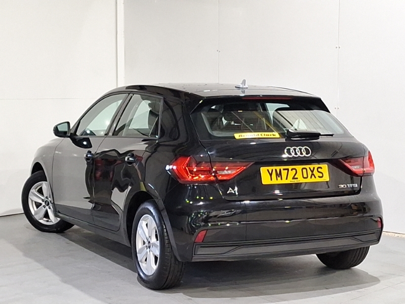 Audi A1 30 Tfsi 110 Technik YM72OXS Black #2