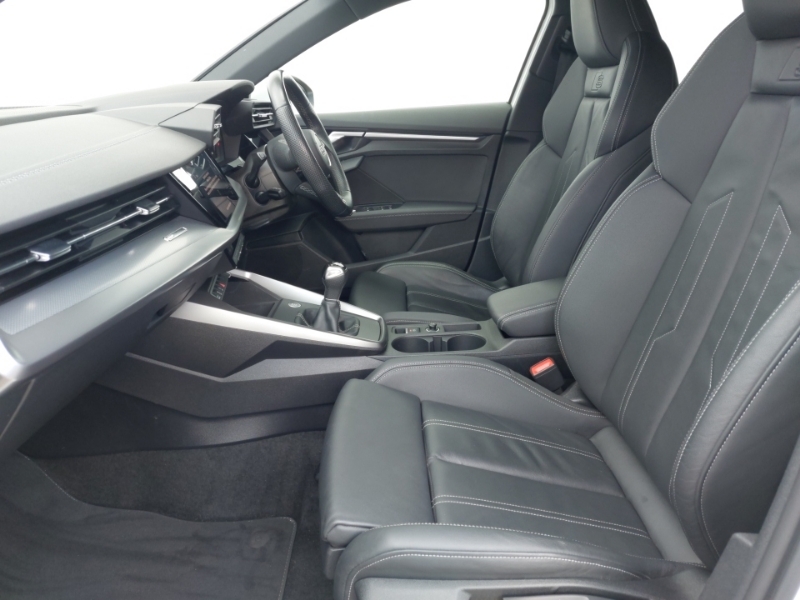 Audi A3 35 Tfsi S Line RK24NNB White #5