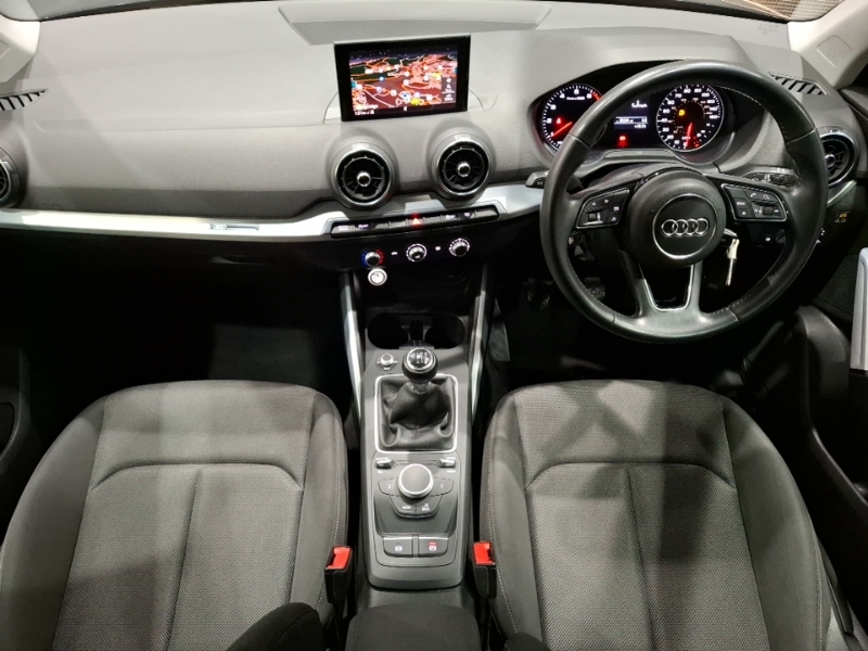 Audi Q2 1.0 Tfsi Sport EJ18WRZ Black #3