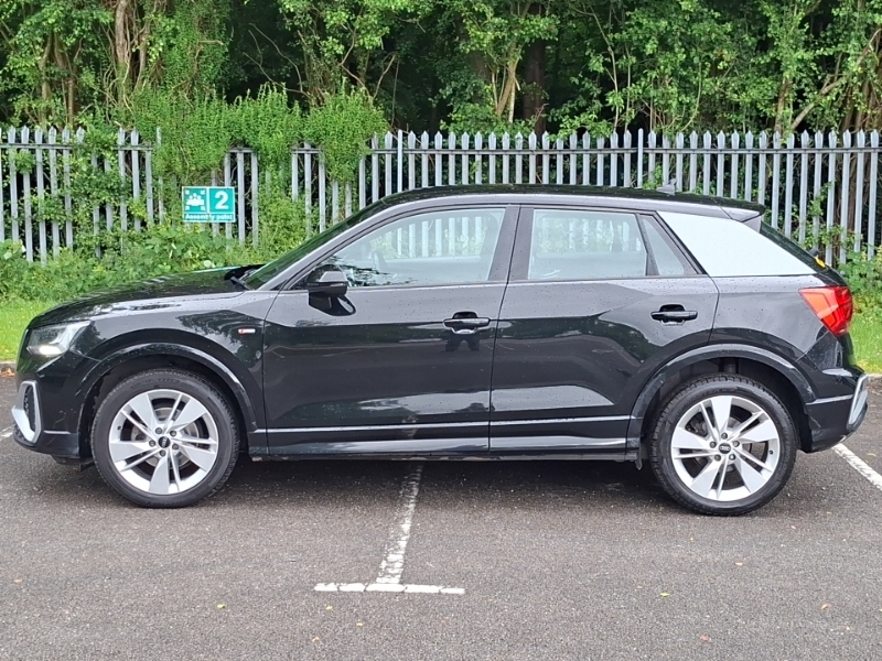 Audi Q2 35 Tfsi S Line LR72UAX Black #4