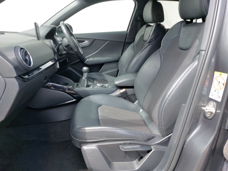 Audi Q2 30 Tfsi Black Edition NA70DOU Grey #5