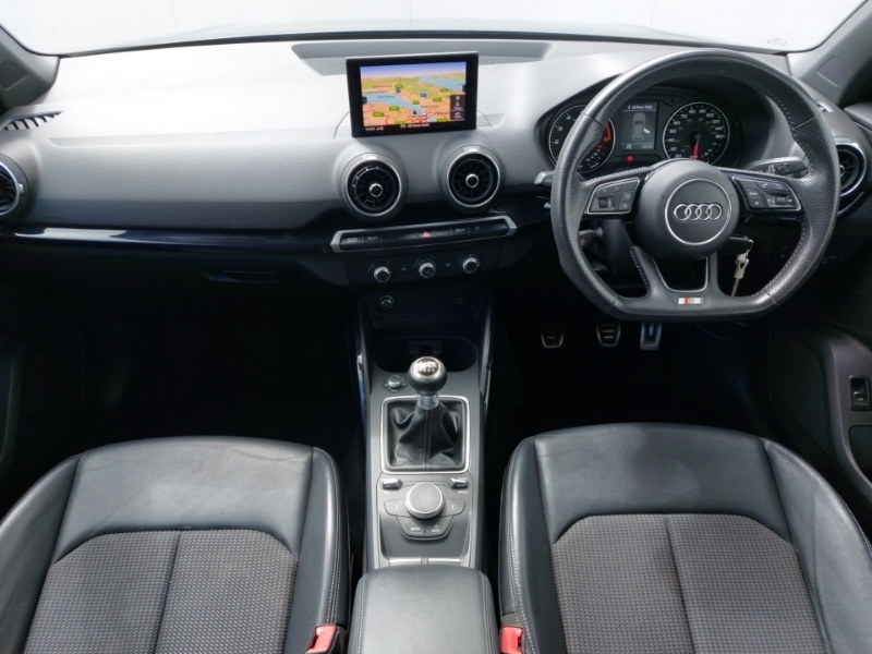 Audi Q2 30 Tfsi Black Edition NA70DOU Grey #3