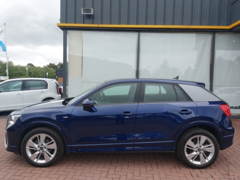 Audi Q2 35 Tfsi S Line S Tronic NU23PXK Blue #4