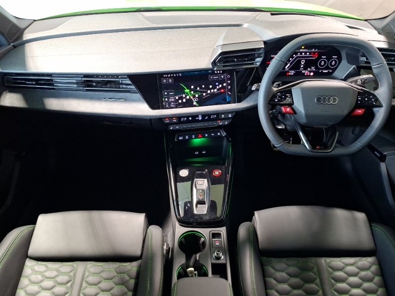 Audi RS3 Rs 3 Sportback Rs 3 Tfsi 400 S Tronic Green #3
