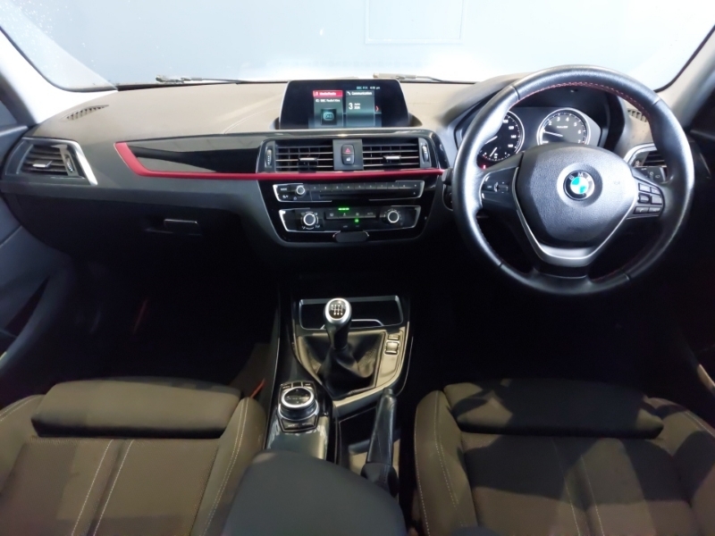 BMW 1 Series 118I 1.5 Sport Nav White #2