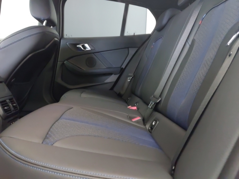 BMW 1 Series 118I 136 M Sport Step Lcp RJ23FPZ Black #6