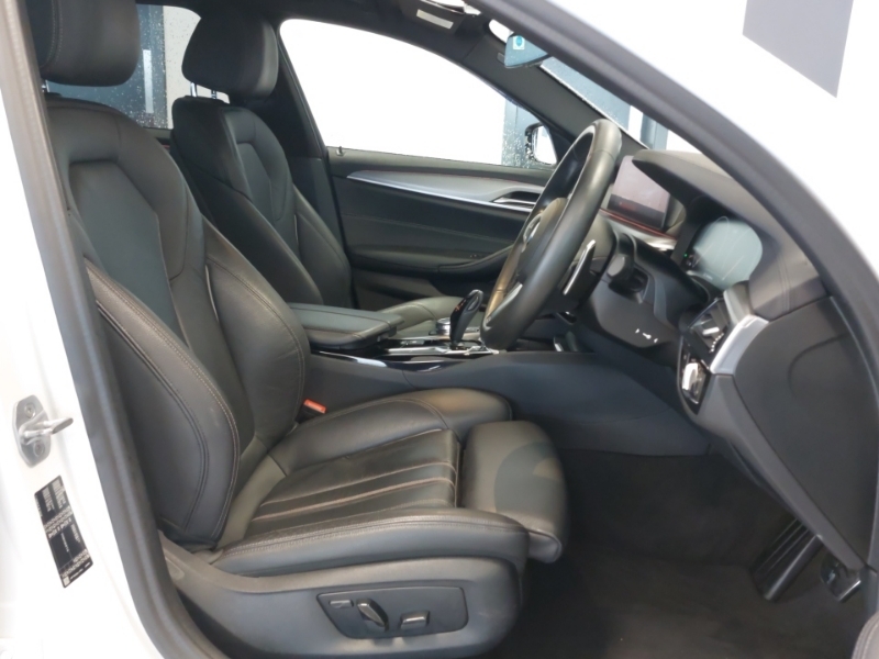 BMW 5 Series 520D M Sport White #6