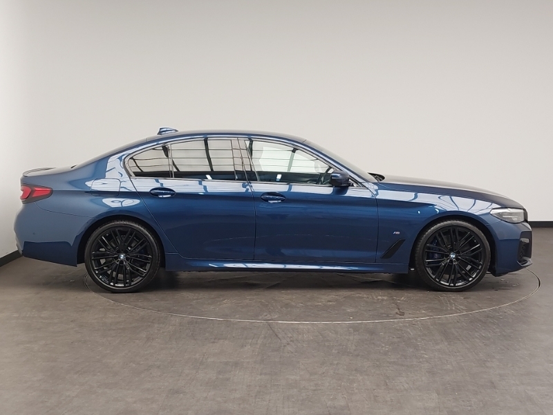 BMW 5 Series 530D Xdrive Mht M Sport Blue #3
