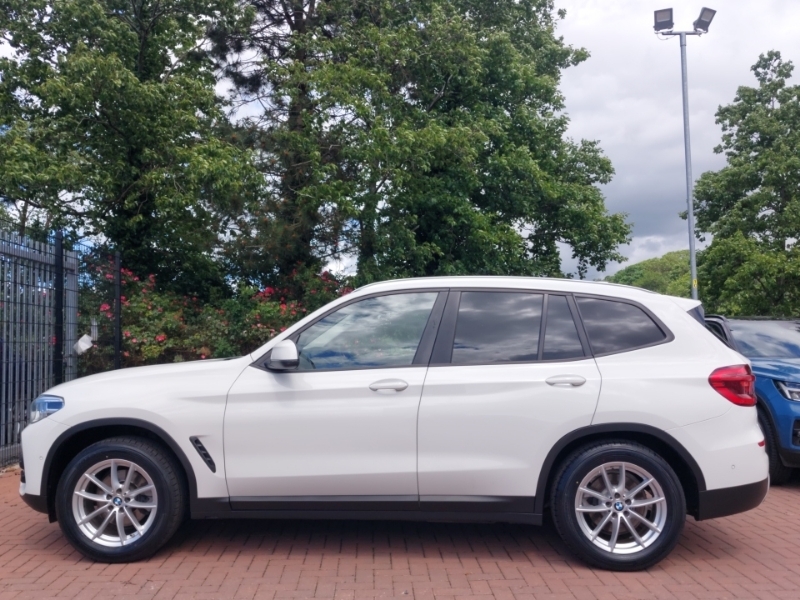 BMW X3 Xdrive20d Se Step DB19AZT White #4