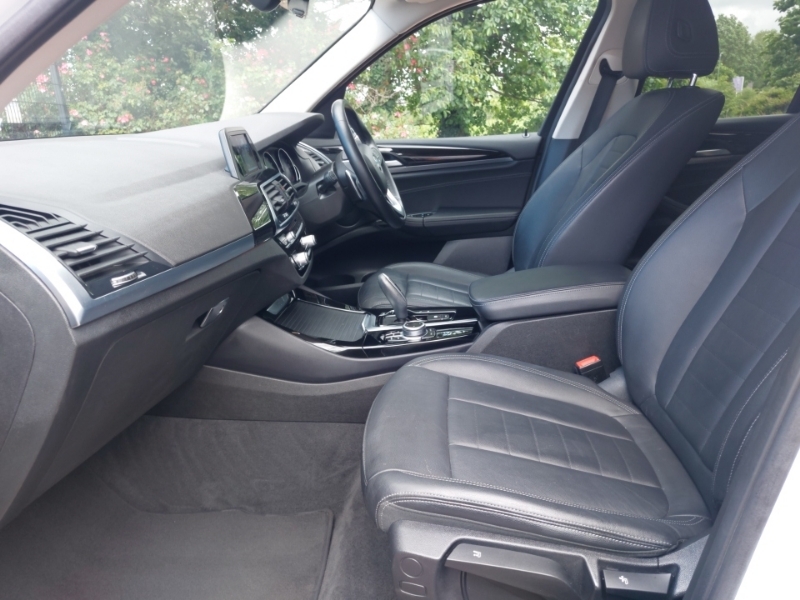 BMW X3 Xdrive20d Se Step DB19AZT White #5