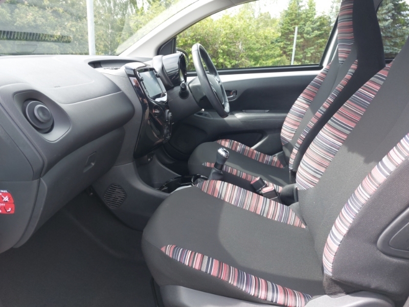 Citroen C1 1.0 Vti 72 Shine White #5