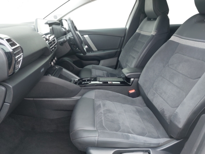 Citroen C4 1.5 Bluehdi 130 Shine Plus White #5