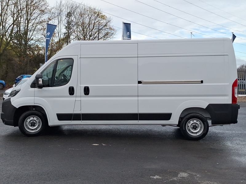 Citroen Relay 2.2 Bluehdi 140 H2 Van Enterprise White #4